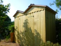 3 cabines de 1.50 m chacune